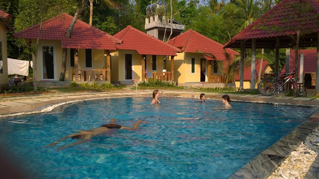 Sun & Wind Paradise Bungalow Дуонг-Донг Экстерьер фото