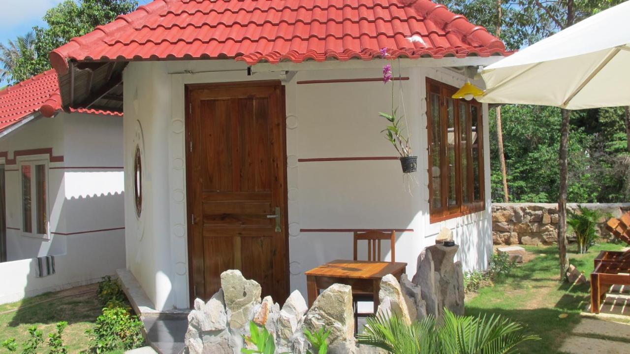 Sun & Wind Paradise Bungalow Дуонг-Донг Экстерьер фото
