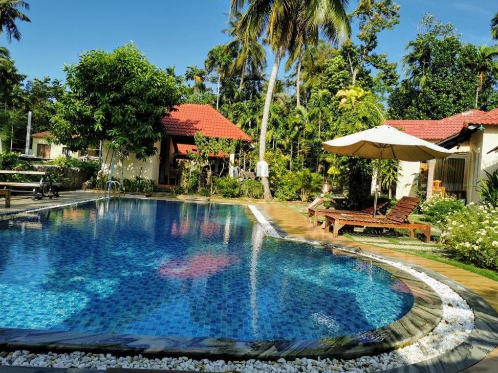 Sun & Wind Paradise Bungalow Дуонг-Донг Экстерьер фото